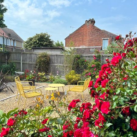 Gordon Villa - A Seaside Escape Harwich Extérieur photo