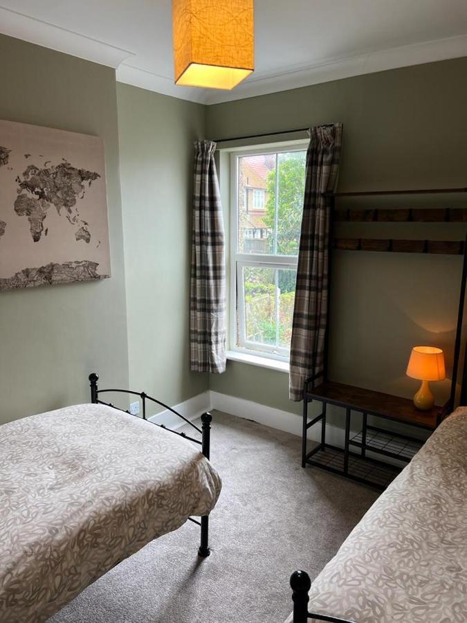 Gordon Villa - A Seaside Escape Harwich Extérieur photo
