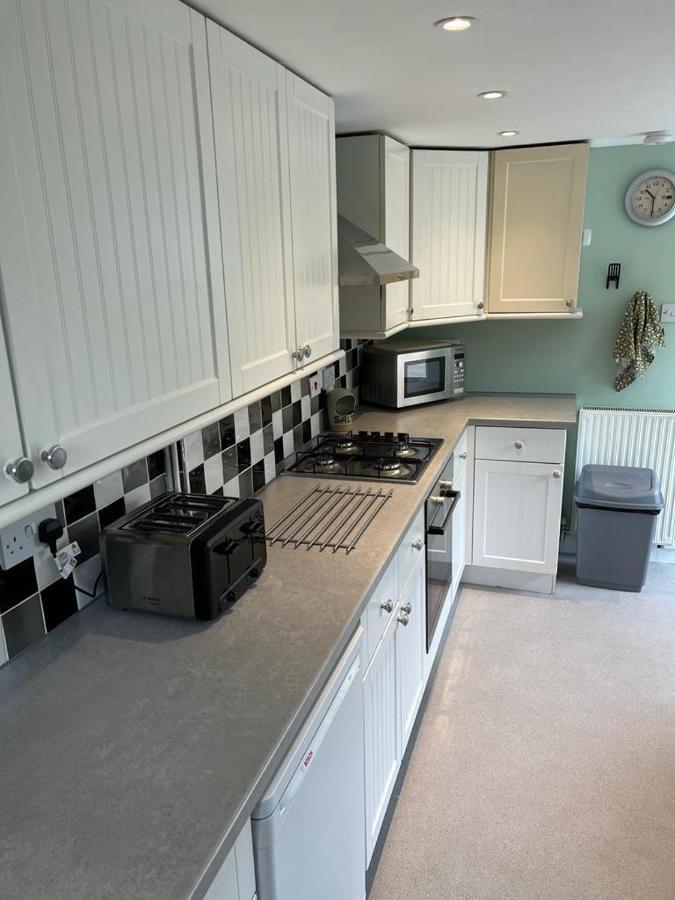 Gordon Villa - A Seaside Escape Harwich Extérieur photo